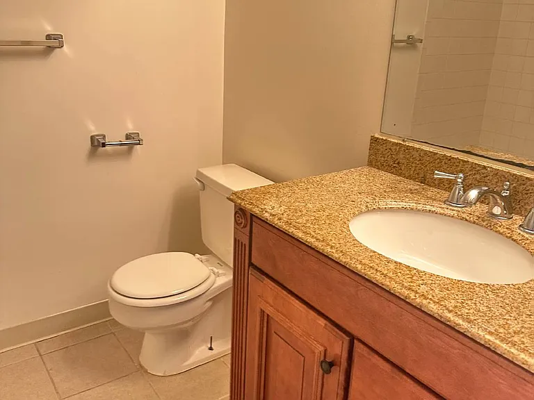 1441 Northgate Sq #12B — Photo 11