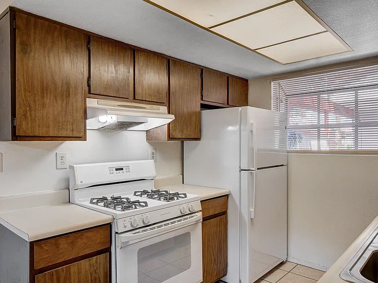 401-N-Lamb-Blvd-Apt-H_18_04282026