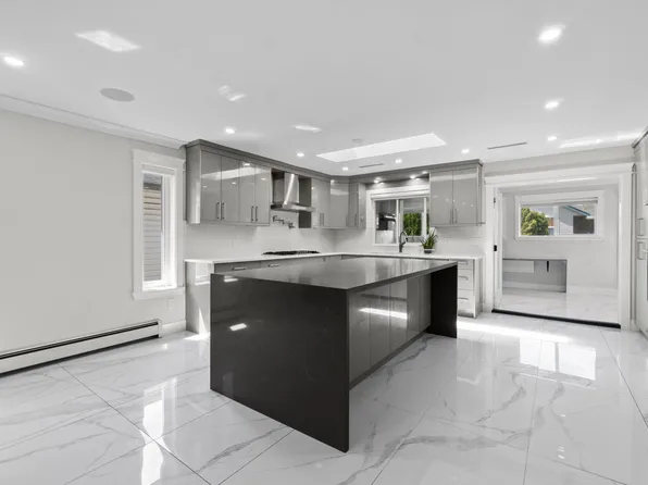 1339 Rama Ave, New Westminster, BC V3M 6T6