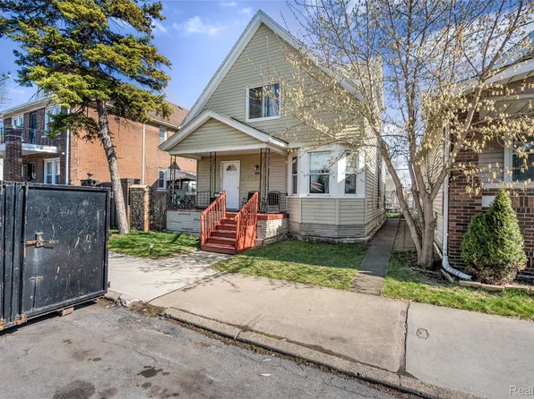 2422 Commor St, Hamtramck, MI 48212