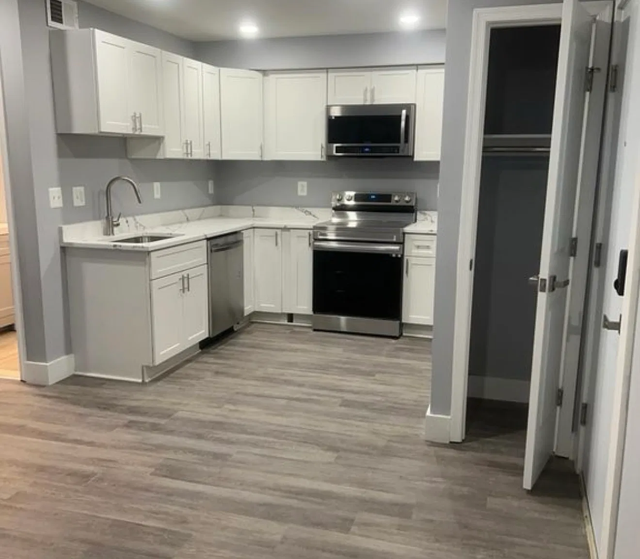5900 Foote LLC - 11 — Photo 3