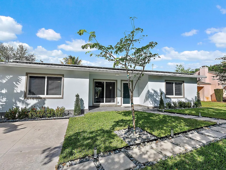 253 Costello Rd