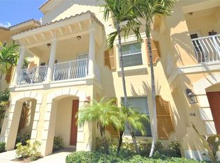 1222 Via De Fossi, Boynton Beach, FL 33426