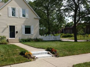 3041 30th Ave S, Minneapolis, MN 55406