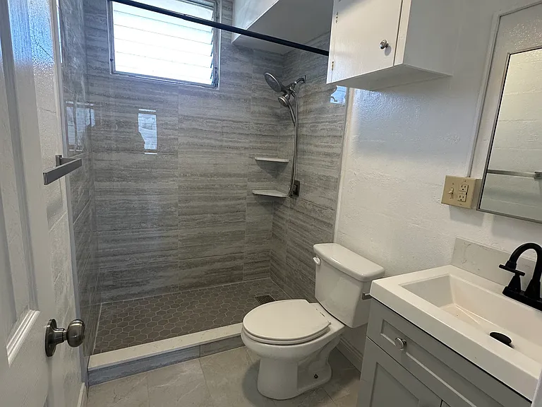 1329 Kinau St #B3 — Photo 8