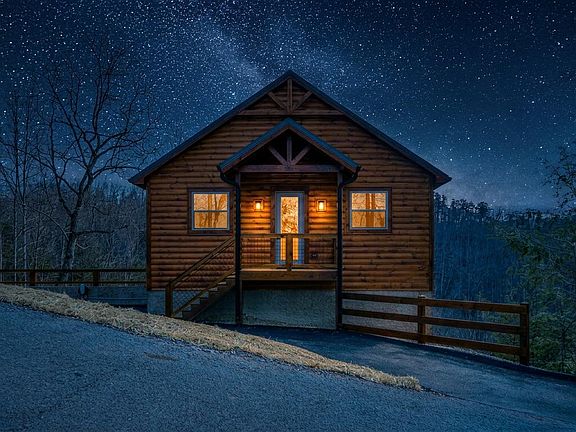 4th image of 756 Ski View Ln