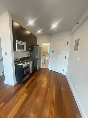 Rented by NorthStar REG LLC | media 7