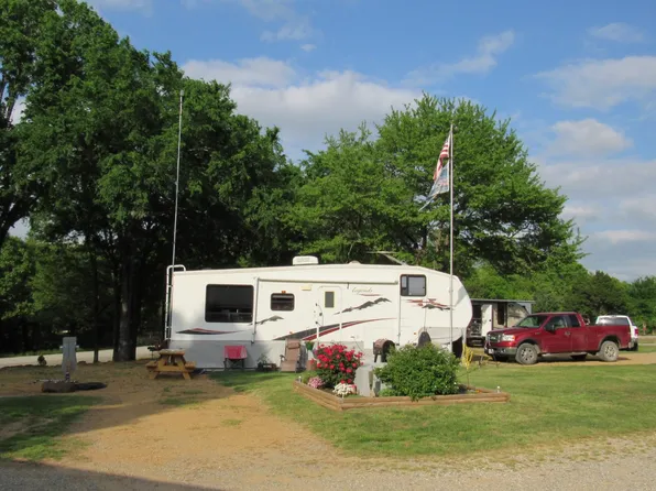 456 Crowder Rd, Mead, OK 73449