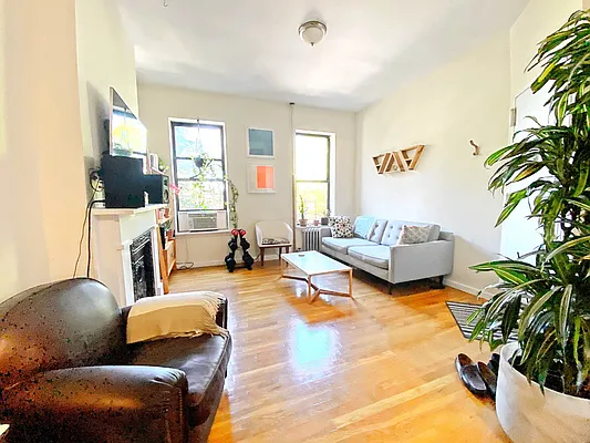 Rented by Douglas Elliman | media 32