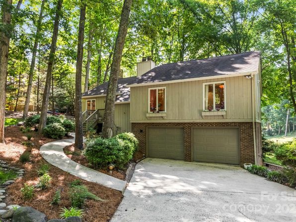 50 Honeysuckle Woods, Lake Wylie, SC 29710