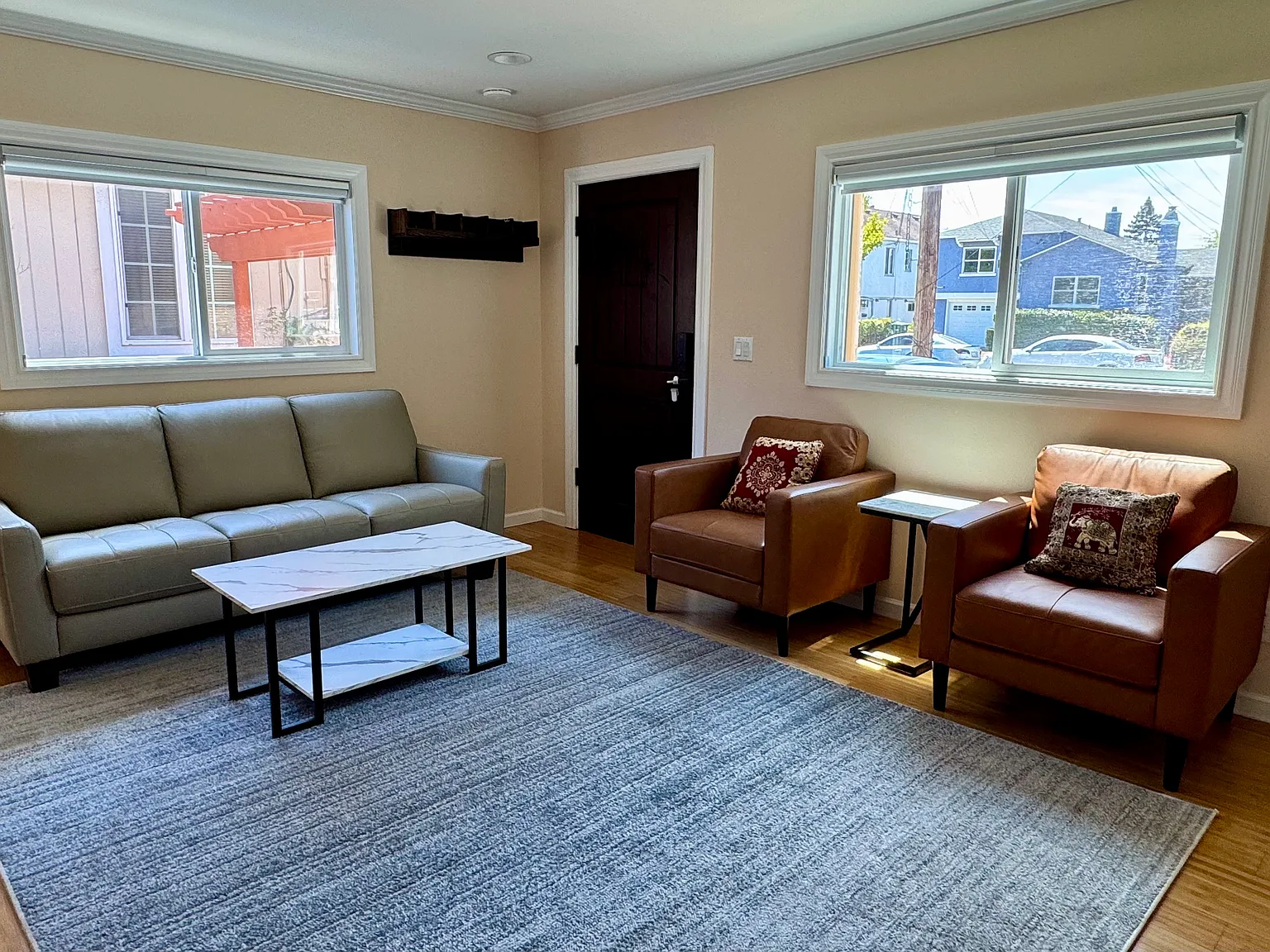 3 bed, 1152 sqft, $6,950 — Photo 4