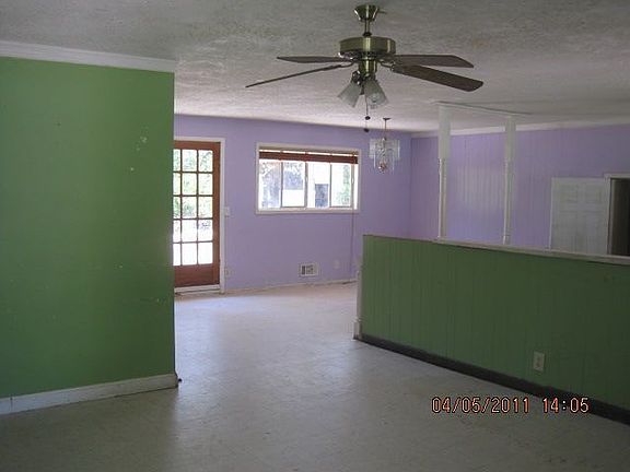 2nd image of 5661 Glouchester Ct