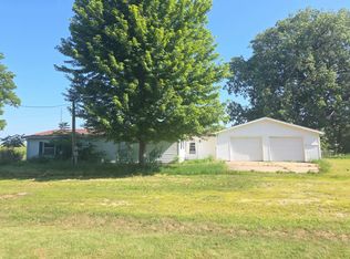 103 S West St, Joy, IL 61260
