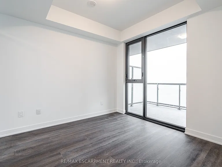 2075 Lakeshore Rd #1205 — Photo 16