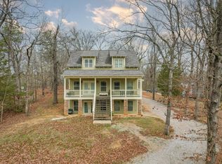 2120 Marina Loop Dr, Perryville, MO 63775