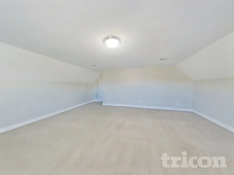8820 Cole St — Photo 13