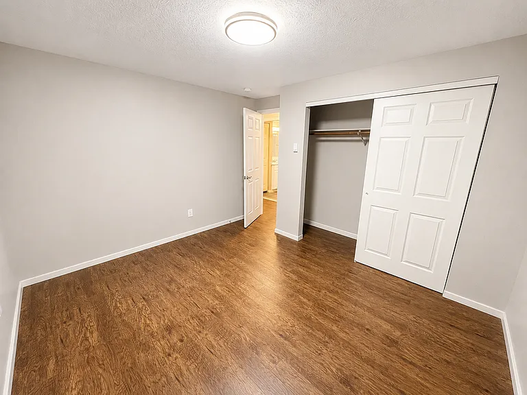 8422 N Mayfair St — Photo 5