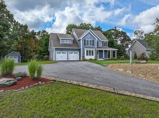 55 Aspen Dr, Pelham, NH 03076