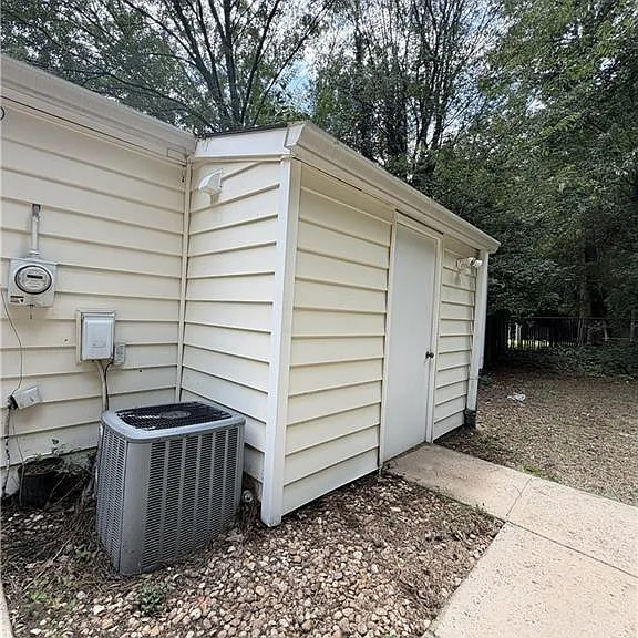 4003 Overland Trl — Photo 26