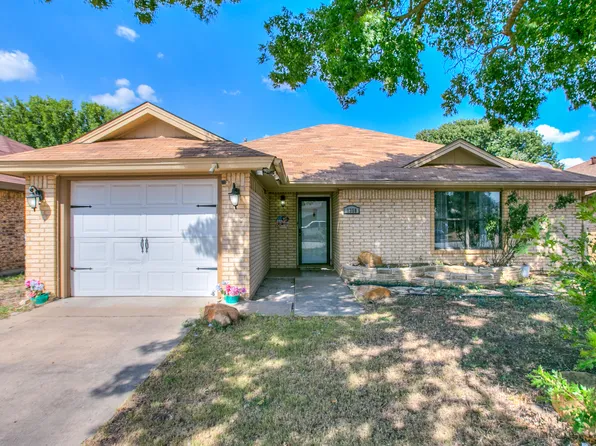1350 Fox Hollow St, San Angelo, TX 76905