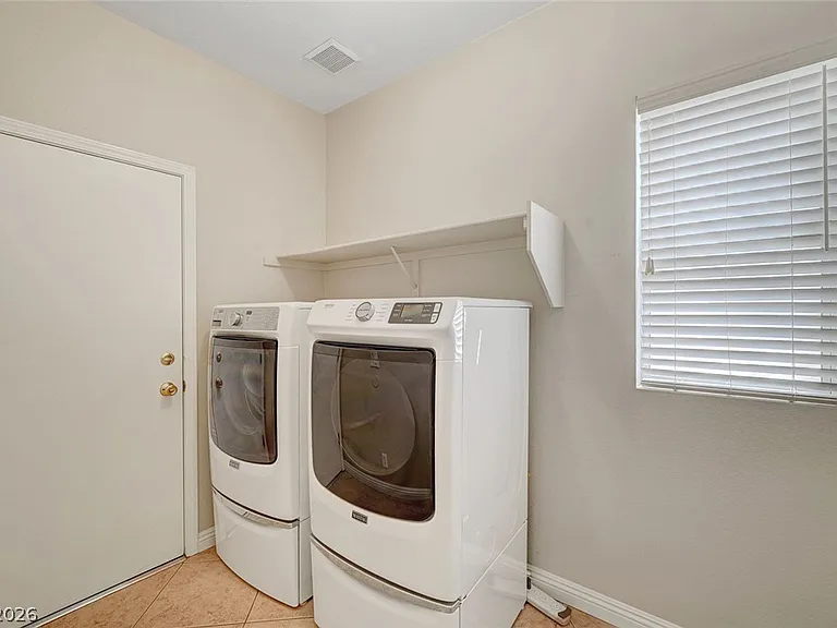 2525 Huber Heights Dr — Photo 51