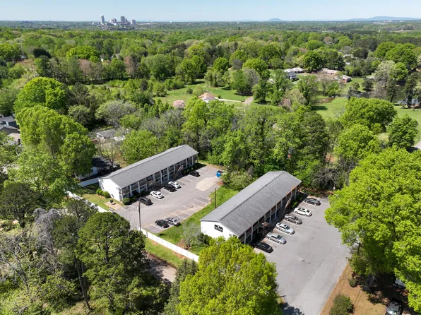 Fairfield Apartments, 2090 Cole Rd #10, Winston Salem, NC 27107