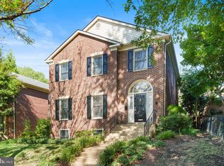 4477 Salem Ln NW, Washington, DC 20007