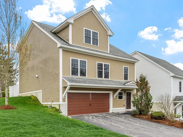 11 Indian Ridge Ter Unit 11, Westford, MA 01886