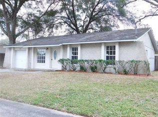 1810 Nova Dr, Valrico, FL 33596