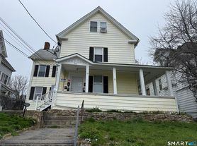 837 Bank St, New London, CT