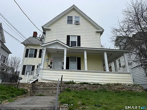 837 Bank St #3 Photo 1