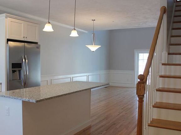 4th image of 59 Olympia Ave #2