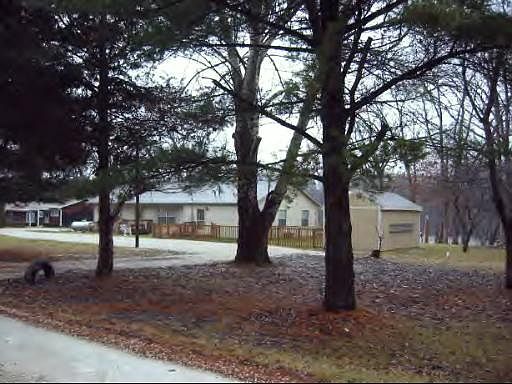 1st image of 136 N Larocque River Dr