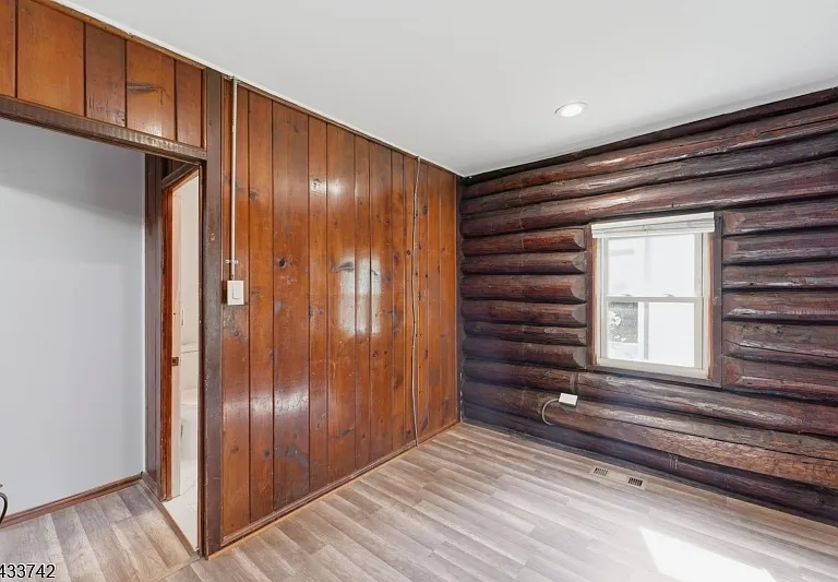 33 Hillside Ave — Photo 24
