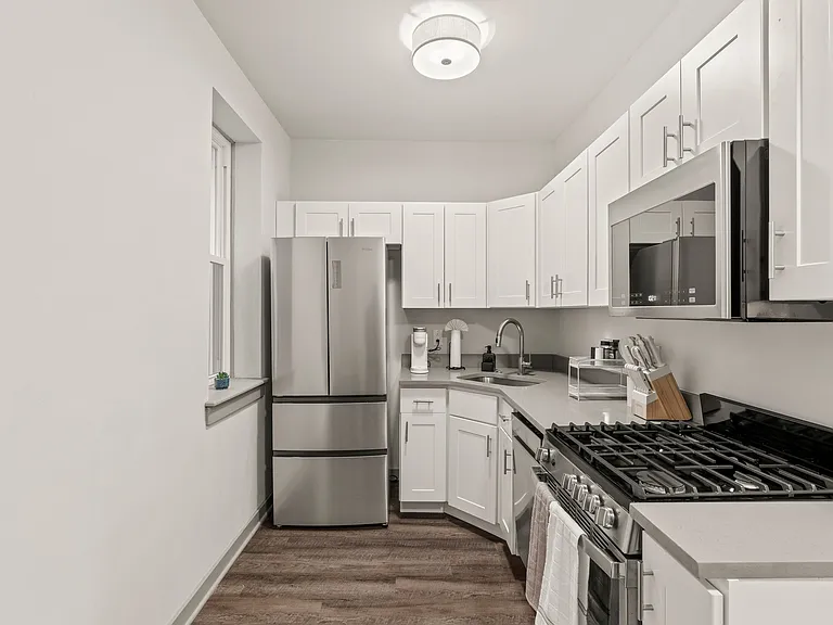 269 S 44th St #44-2F — Photo 10