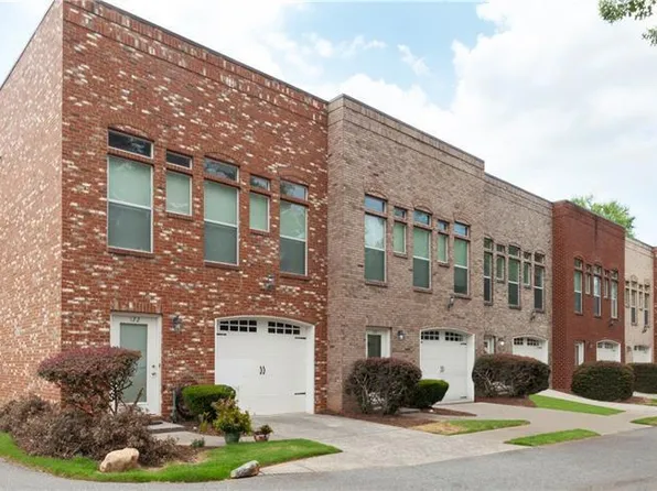 118 Riverwatch Ct, Canton, GA 30114