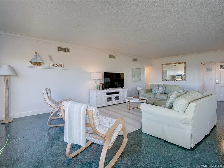 1289 NE Ocean Blvd #4 — Photo 20