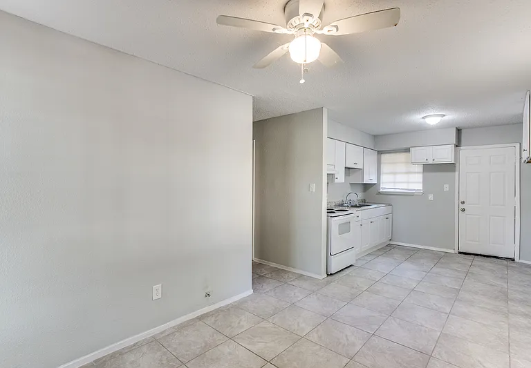 510 Frazier St — Photo 6