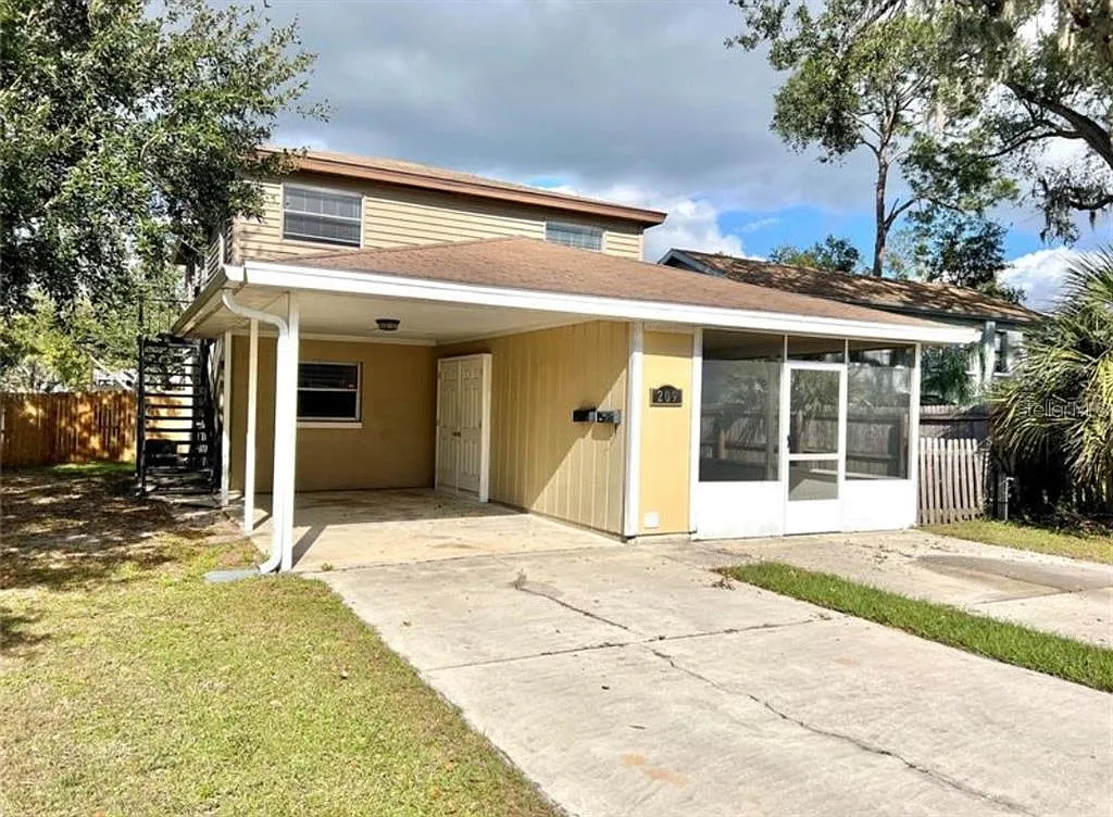 2 bed, 1.0 bath, 720 sqft, $1,500 — Photo 2