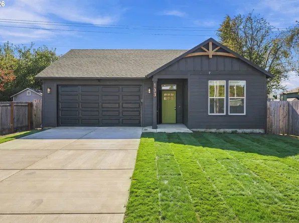 153 John St, Kelso, WA 98626
