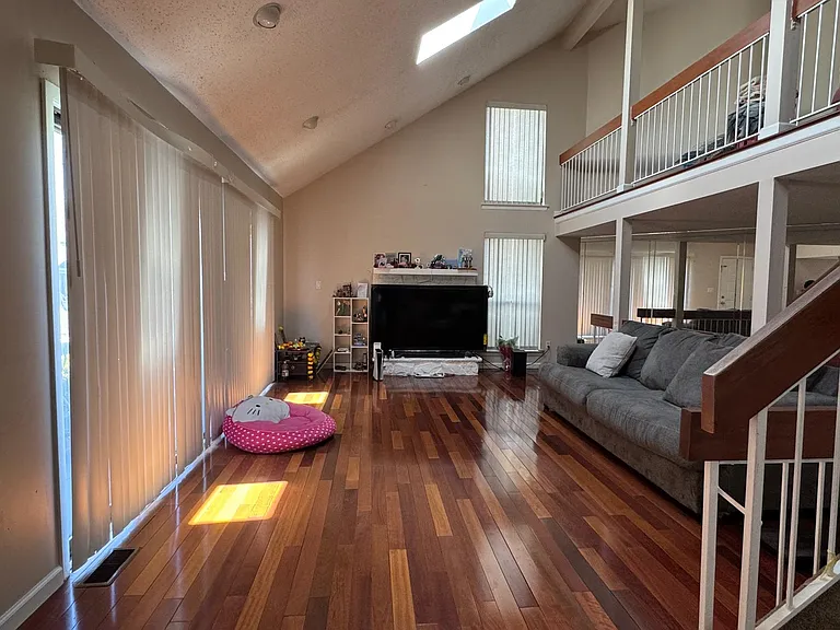148 Linda Ln — Photo 9