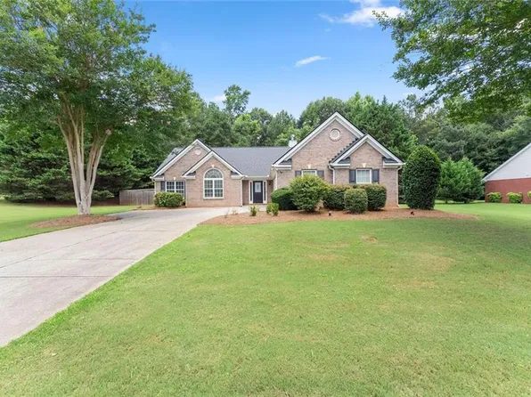 198 Blue Grass Dr, Jefferson, GA 30549