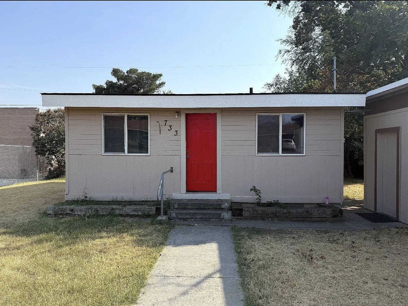 W Tamarack Ave, Hermiston — Photo 1