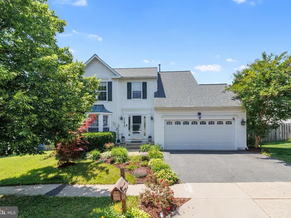 11610 Scarlet Leaf Cir, Germantown, MD 20876