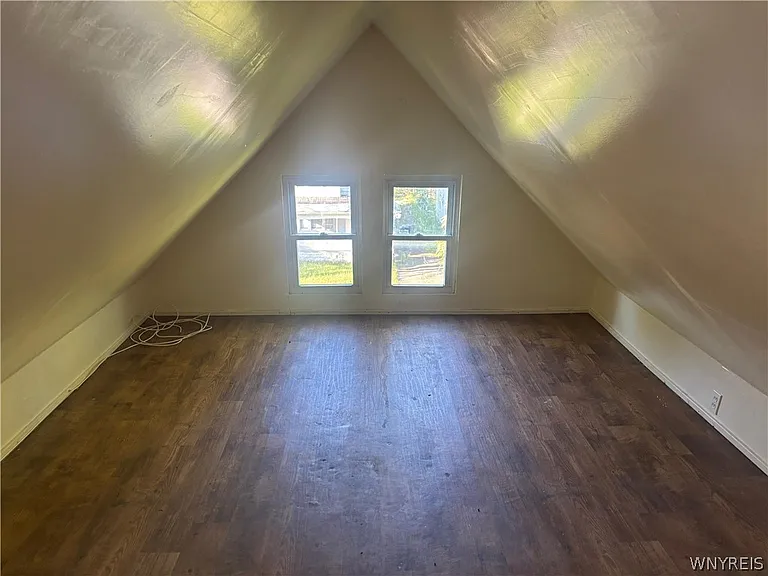 40 Lisbon Ave #UPPER — Photo 22