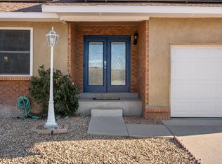 540 Silver Saddle Rd SE, Rio Rancho, NM 87124