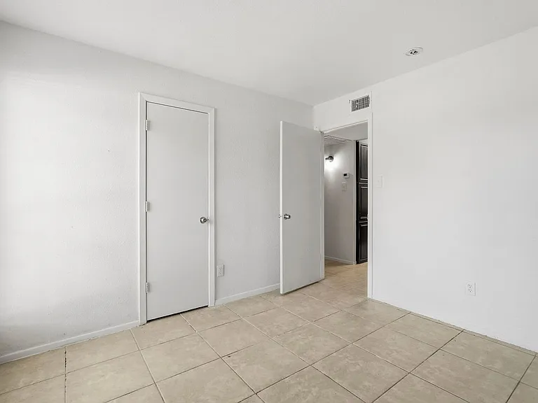 10501 South Dr #288 — Photo 17