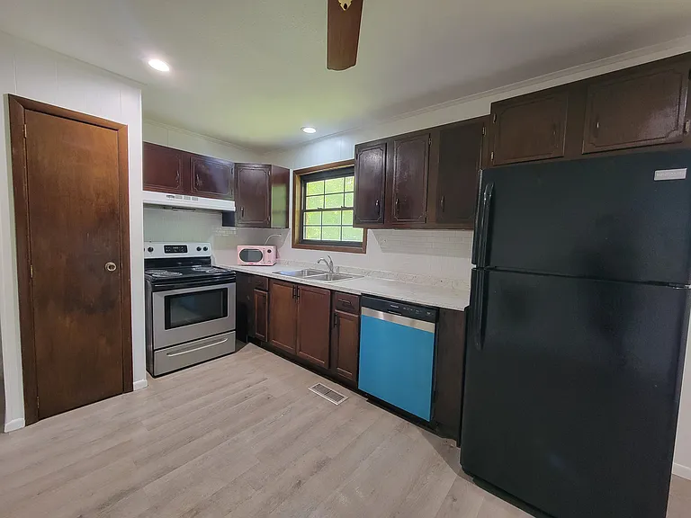3405 Granberry Dr — Photo 5