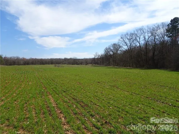 516 Cornflower Rd, Statesville, NC 28677