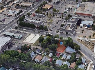 11833 Fort Rd NW, Edmonton, AB T5B4G6